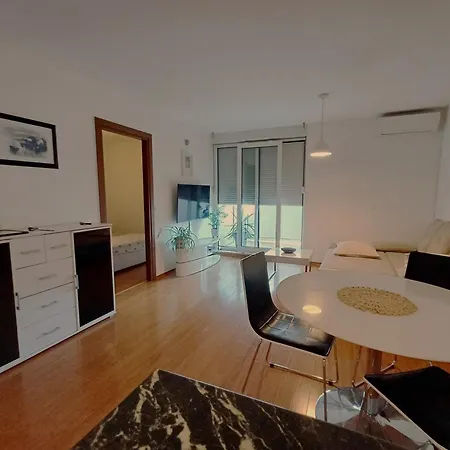 Apartment Sara
