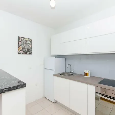Sara Apartment